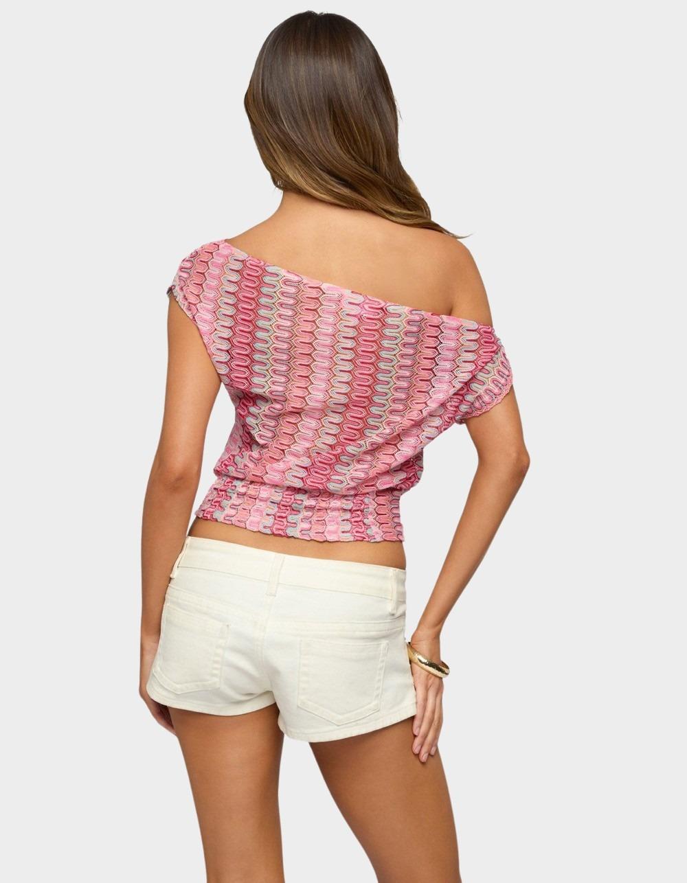 EDIKTED Taniya Off Shoulder Zigzag Knit Top - PINK