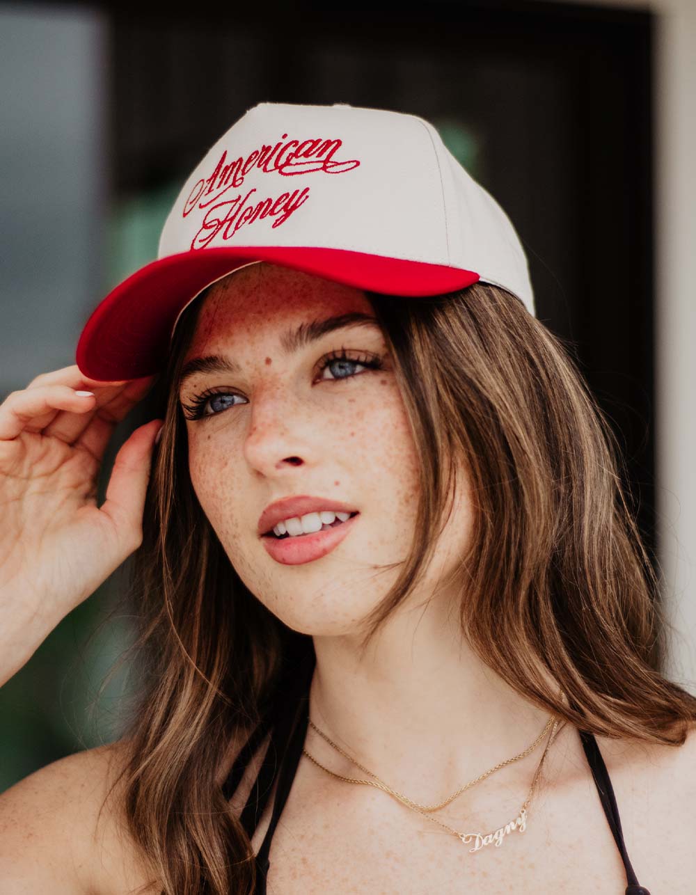 KATYDID American Honey Vintage Two-Toned Hat - RED
