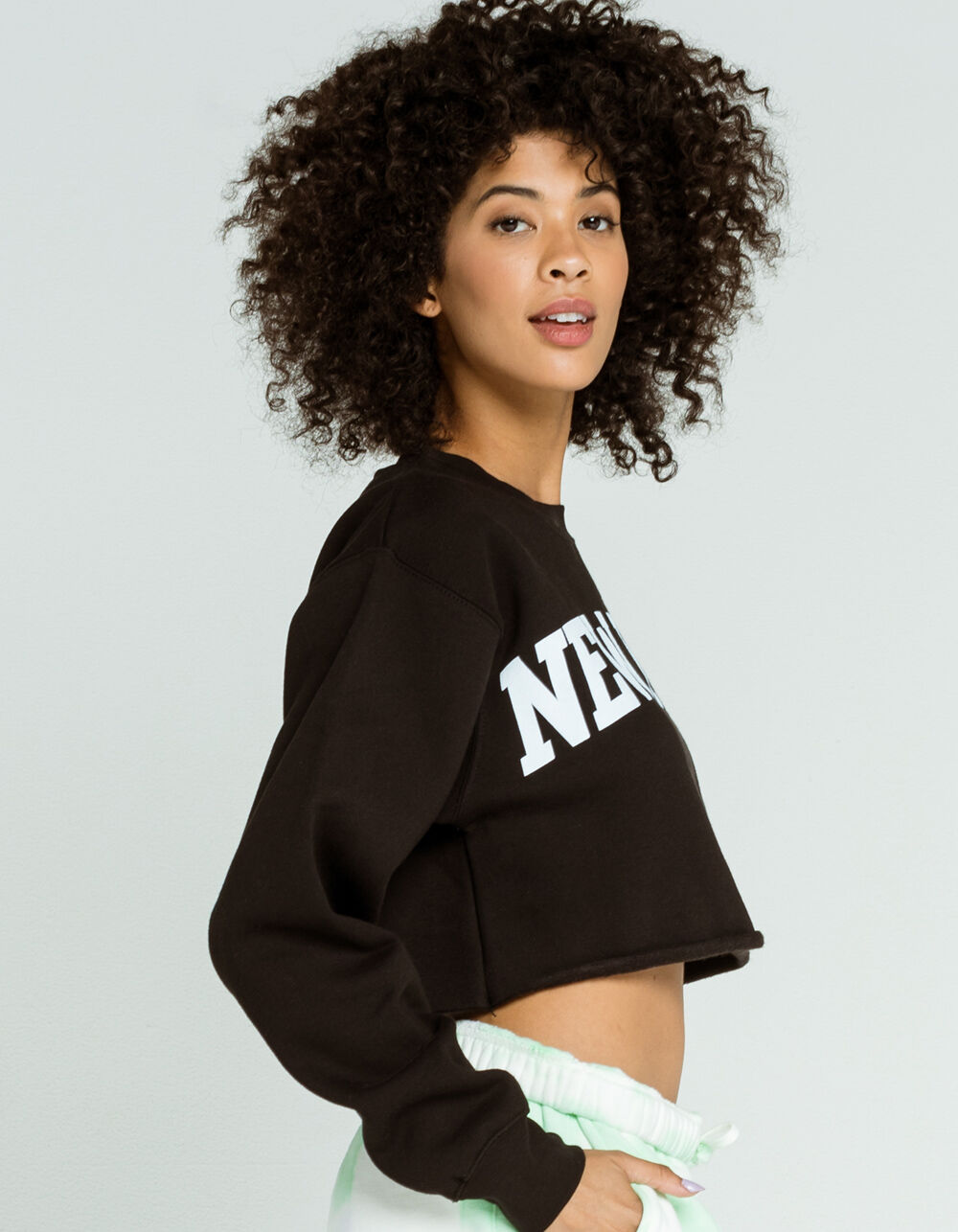 FULL TILT New York Womens Crop Sweatshirt - BLACK | Tillys