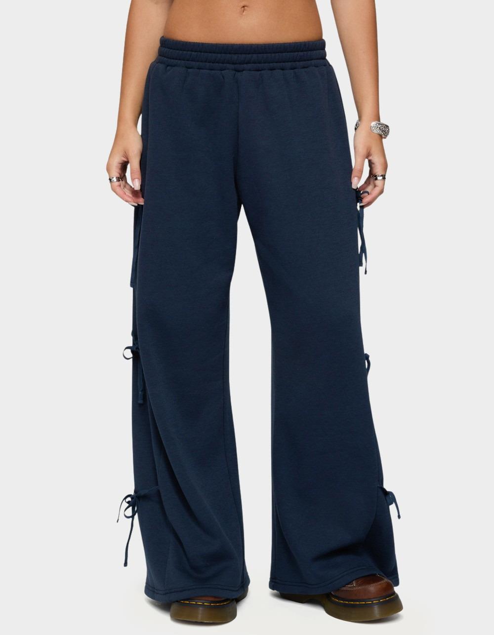 EDIKTED Claudette Baggy Ribbon Sweatpants