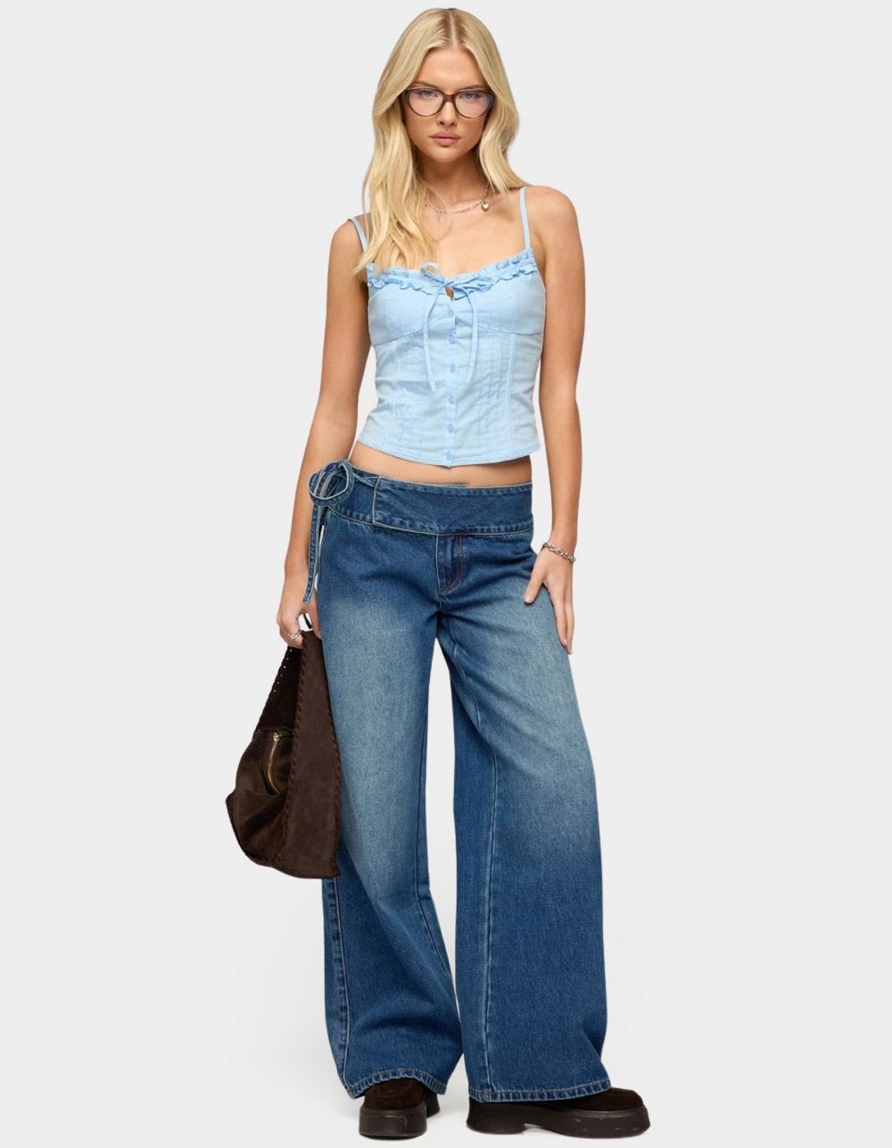 EDIKTED Cleo Tie Waist Low Rise Baggy Jeans - LIGHT BLUE
