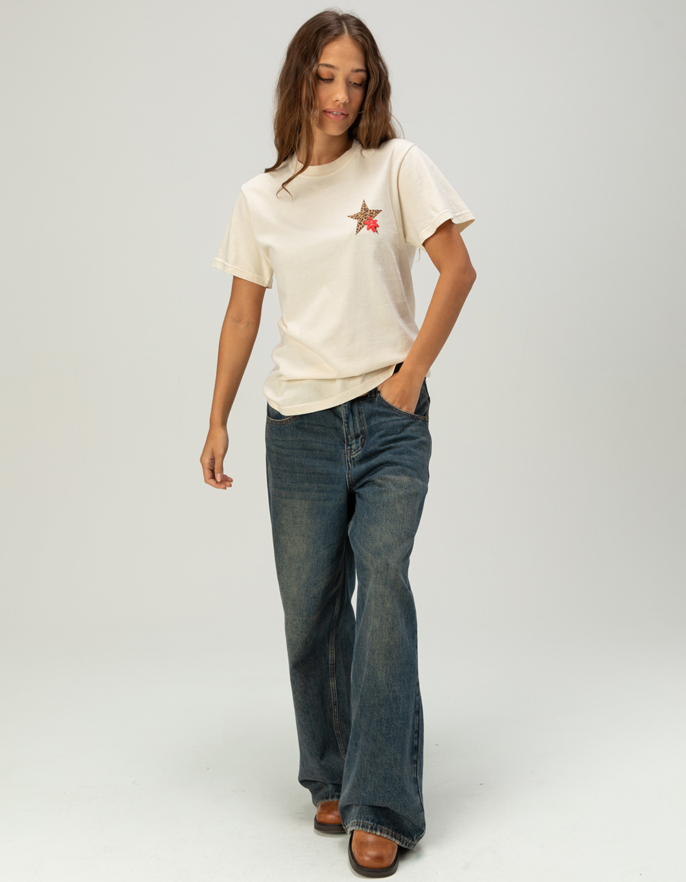 RIOT SOCIETY Leopard Star Womens Tee - CREAM