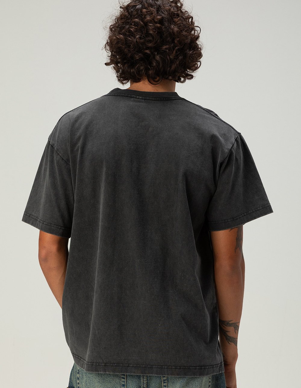 PEANUTS Moto Mens Boxy Tee - WASHED BLACK