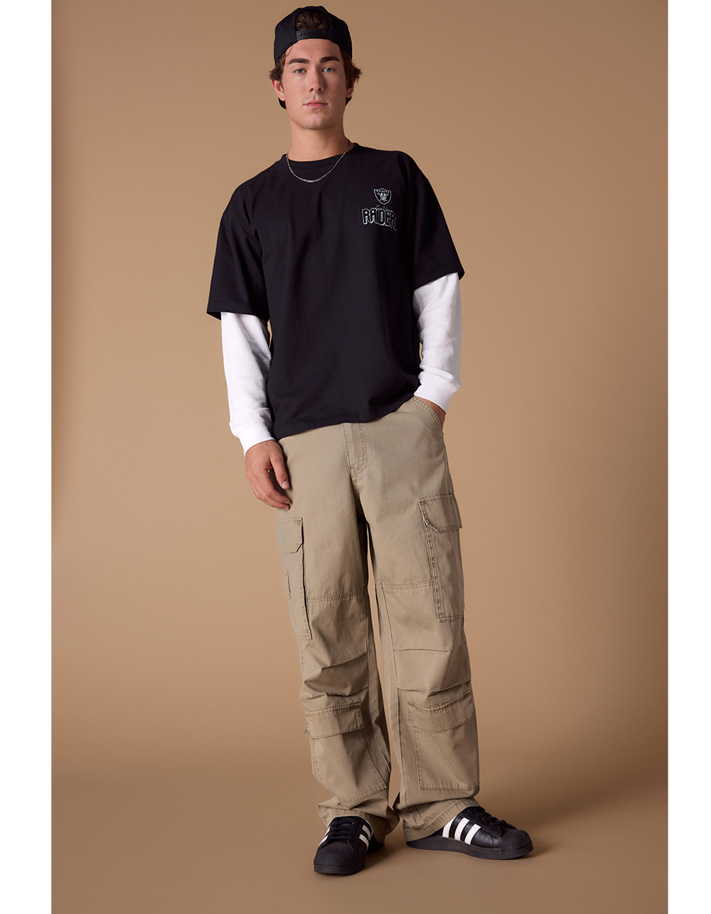 THE WILD COLLECTIVE Las Vegas Raiders Mens Long Sleeve Boxy 2fer Tee - WASHED BLACK
