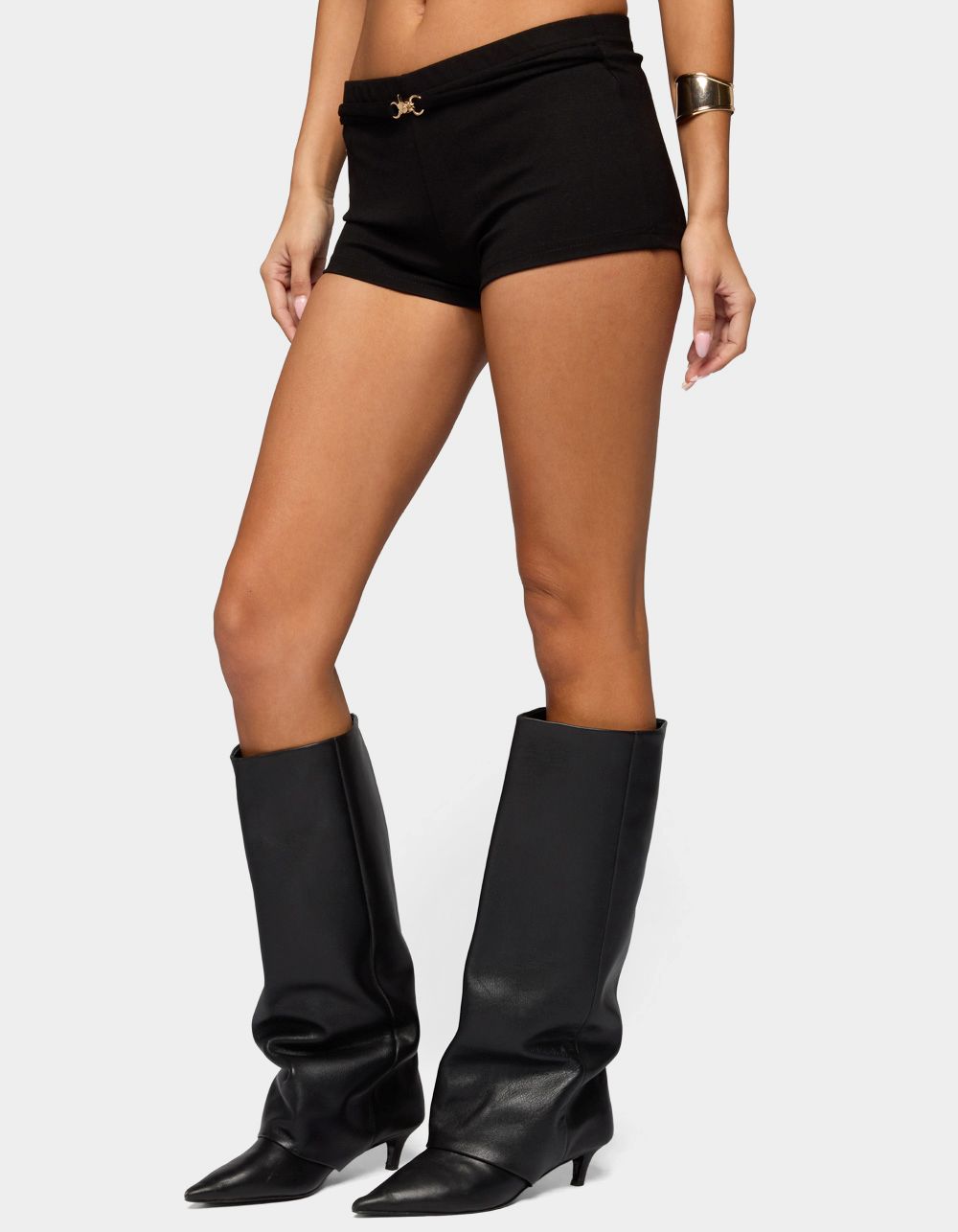 EDIKTED Mischa Belt Micro Shorts - BLACK