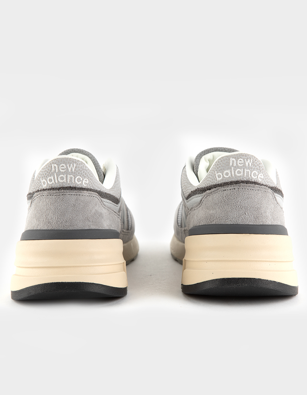 NEW BALANCE 997R Mens Shoes - GRAY