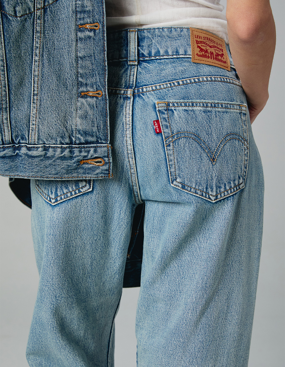 LEVI'S Superlow Loose Womens Jeans - Not The Mood VINTAGE