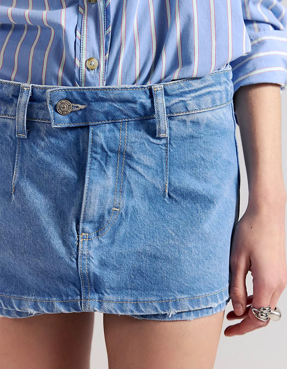 FREE PEOPLE Gallivanting Peekaboo Womens Skort - MEDIUM WASH