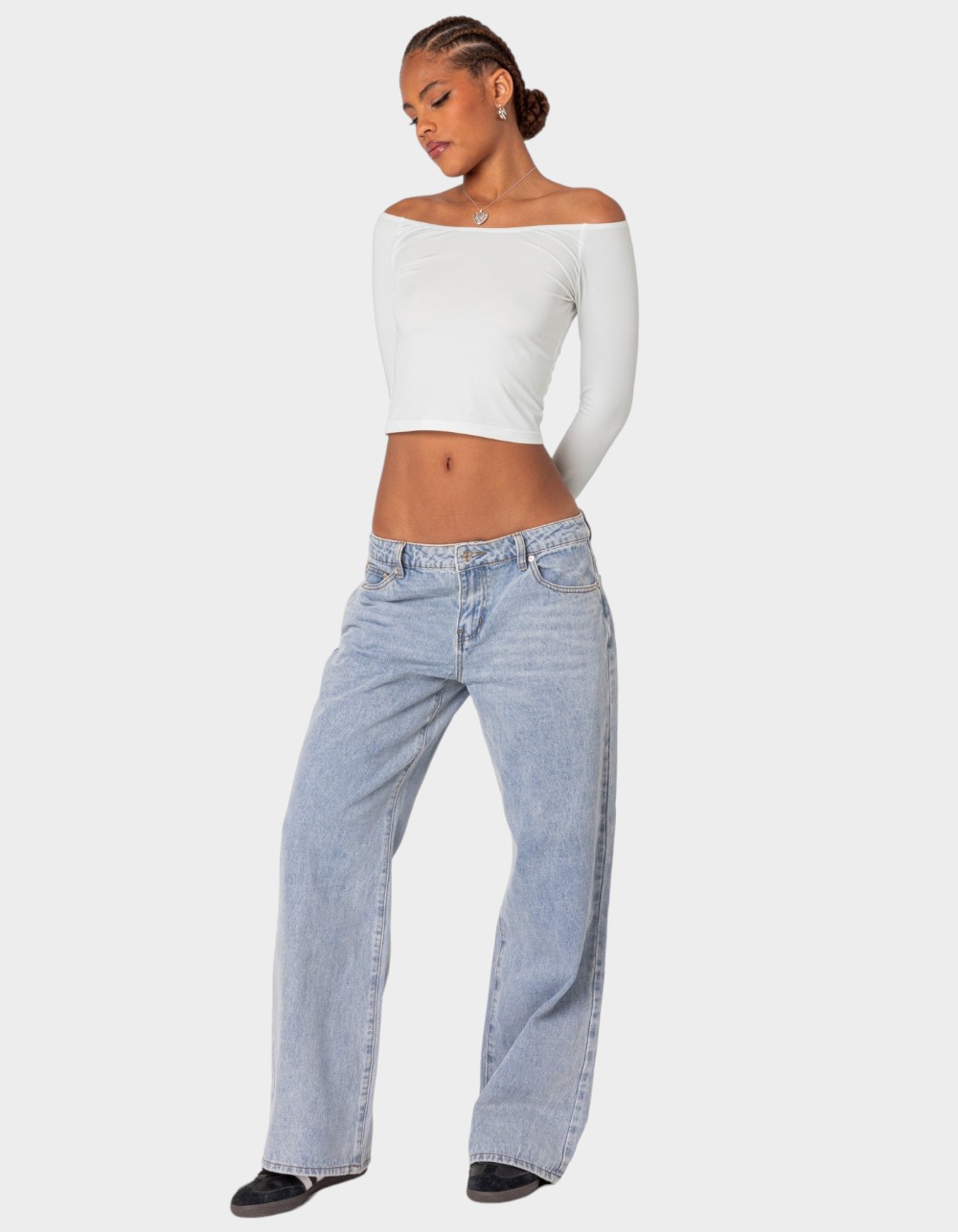 EDIKTED Tahlia V-Neck Off Shoulder Top - WHITE