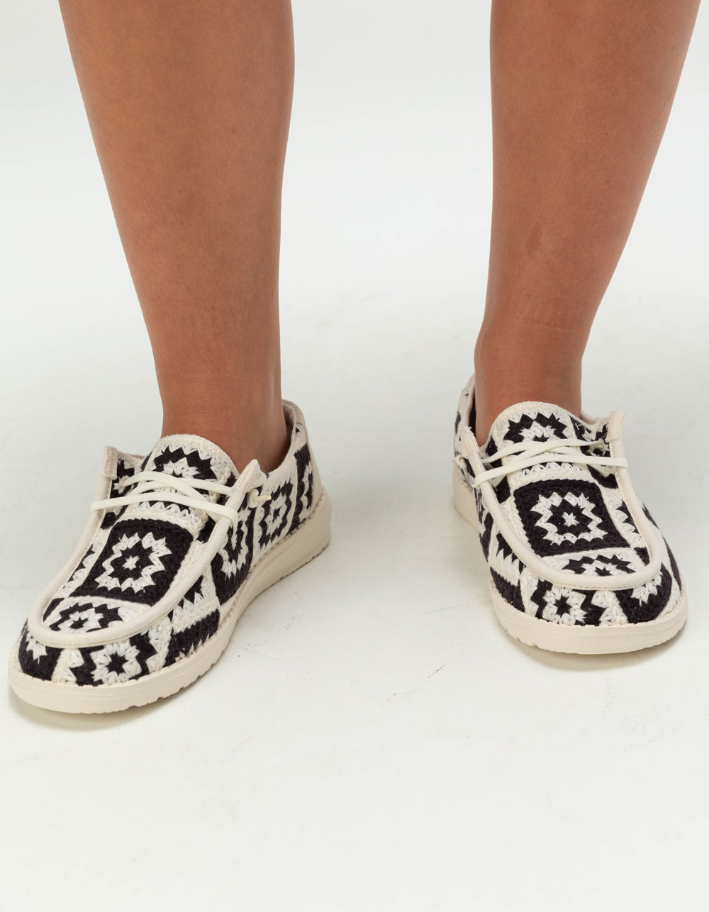 HEY DUDE Wendy Cottage Crochet Womens Shoes