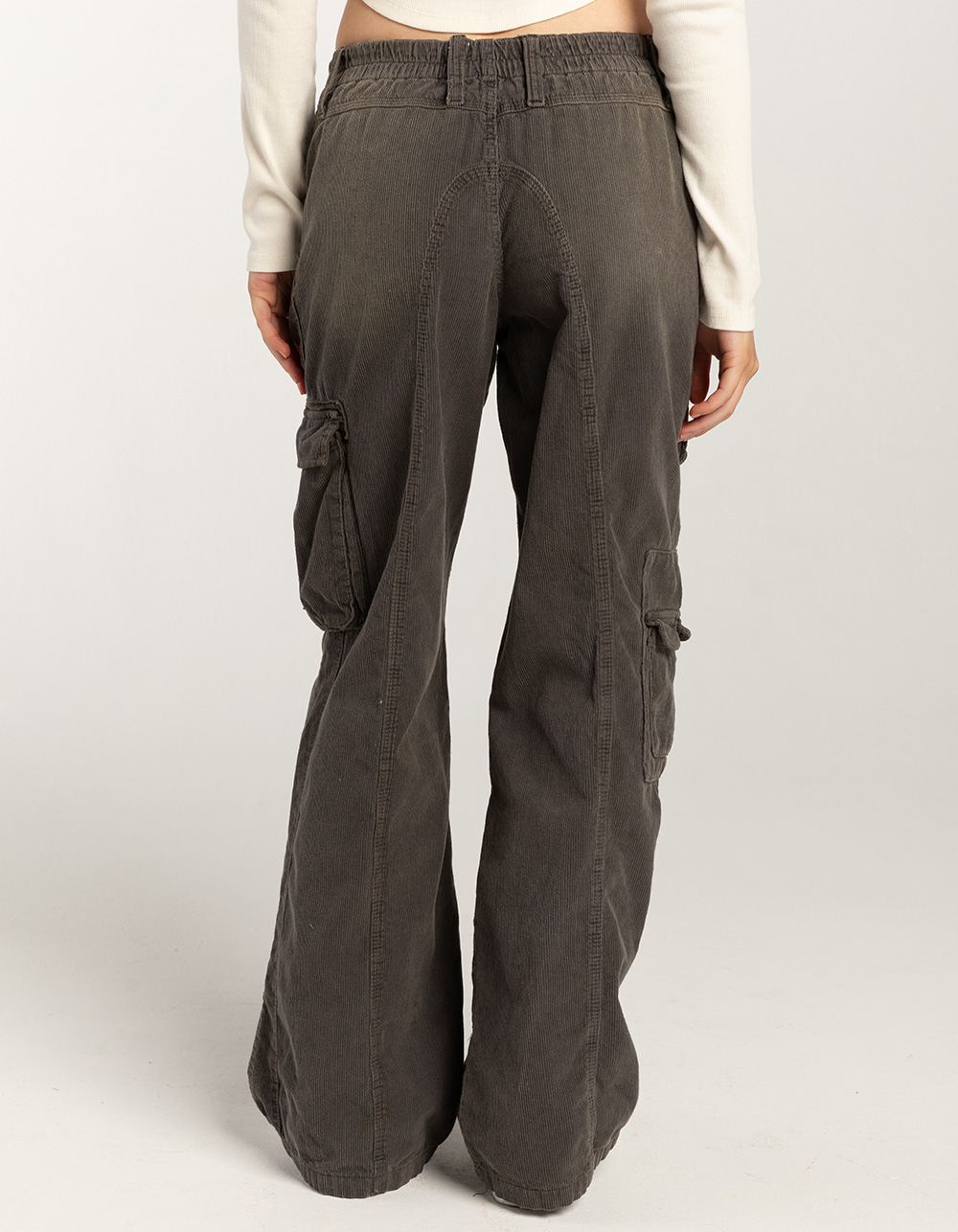 BDG Urban Outfitters Y2K Mid Rise Corduroy Womens Cargo Pants - CHARCOAL |  Tillys | Cargohosen