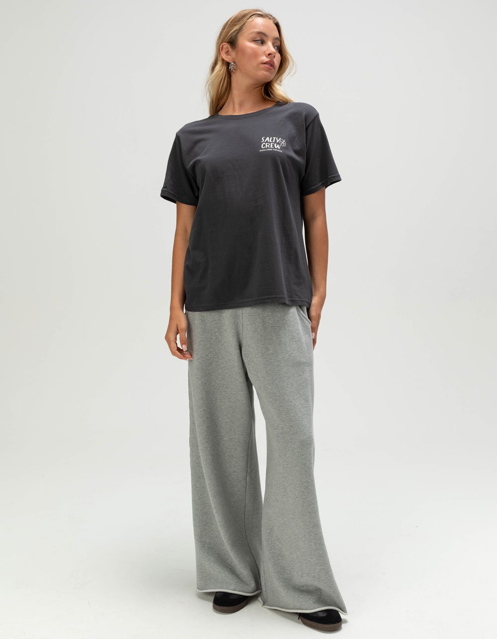 SALTY CREW Islands Womens Boyfriend Tee - CHARCOAL