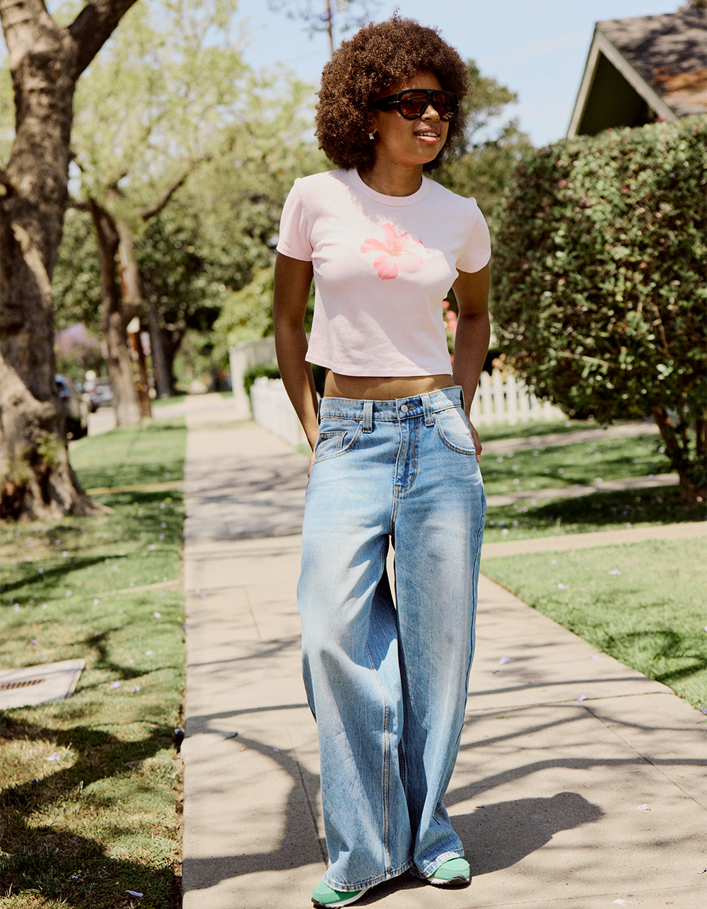 FULL TILT Hibiscus Womens Baby Tee - PINK