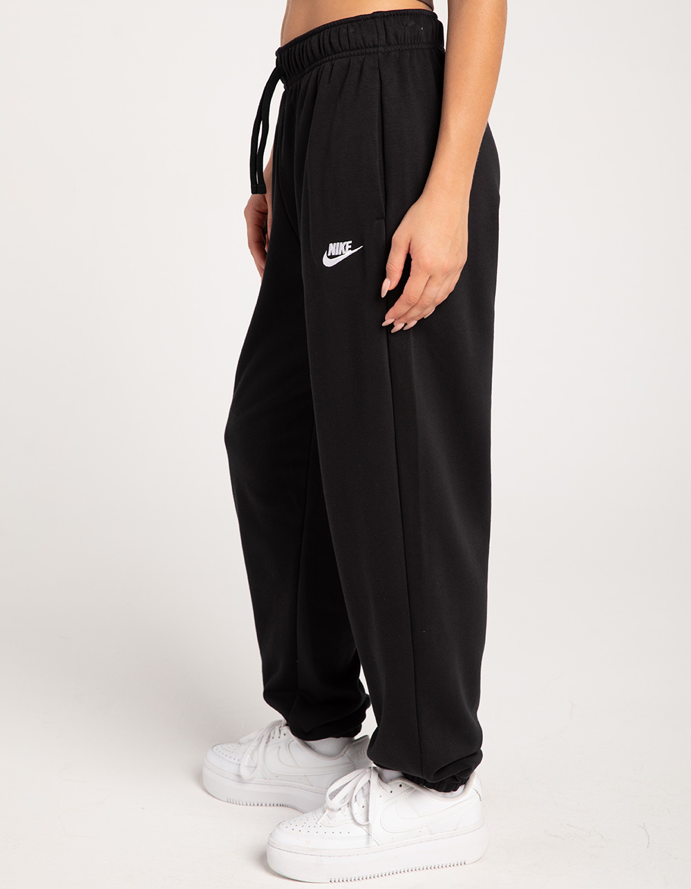 NIKE Sportswear Club Womens Oversized Fleece Sweatpants - BLACK | Tillys