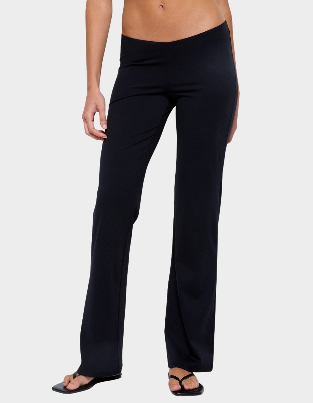EDIKTED Anika Scooped Straight Leg Pants