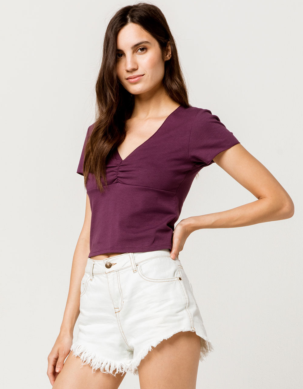 IVY & MAIN Cinched V-Neck Plum Womens Crop Tee image number 1
