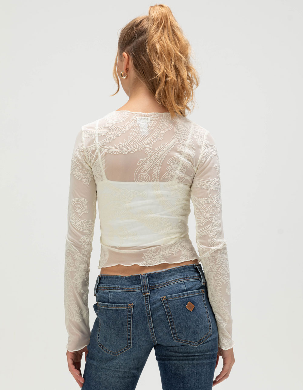 WEST OF MELROSE Womens Flocked Paisley Long Sleeve Top - CREAM