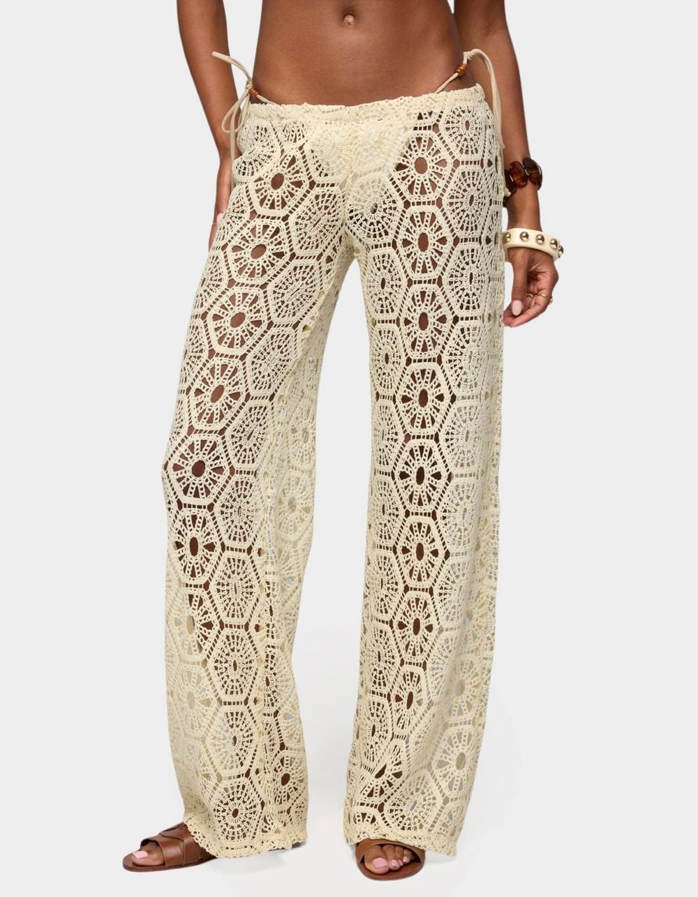 EDIKTED Amrita Baggy Crochet Pants - LT YELLOW
