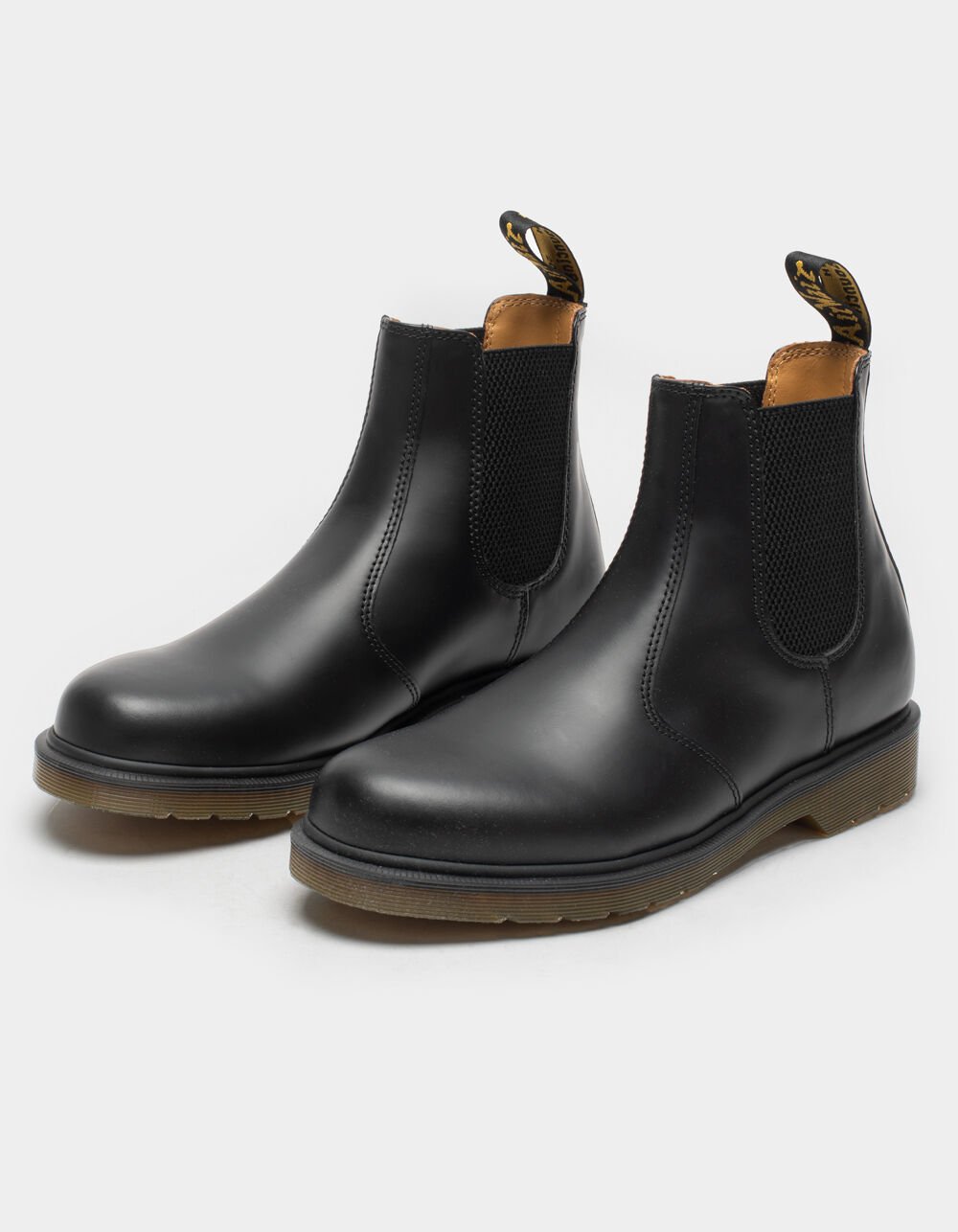 Dr. Martens 2976 Chelsea Boot, Black, Smooth, Size Men’s 8/Women’s 9
