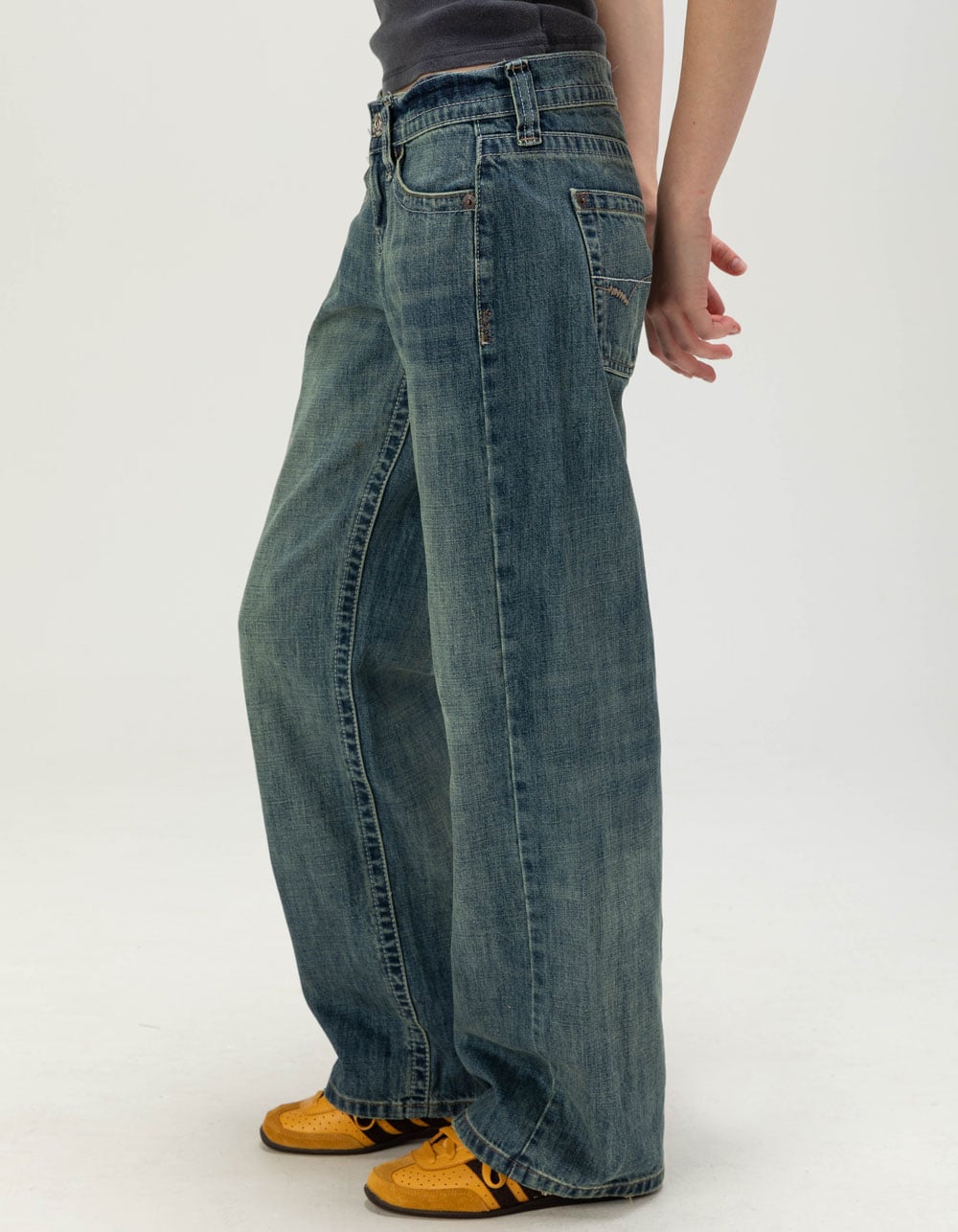 BDG Urban Outfitters Kayla Low Rise Womens Slouchy Jeans - DARK BLAST