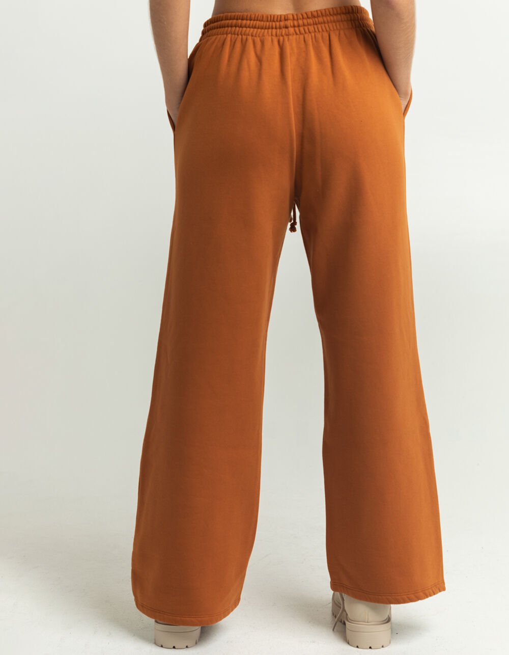 LEVI'S Apartment Womens Sweatpants COPPER Tillys