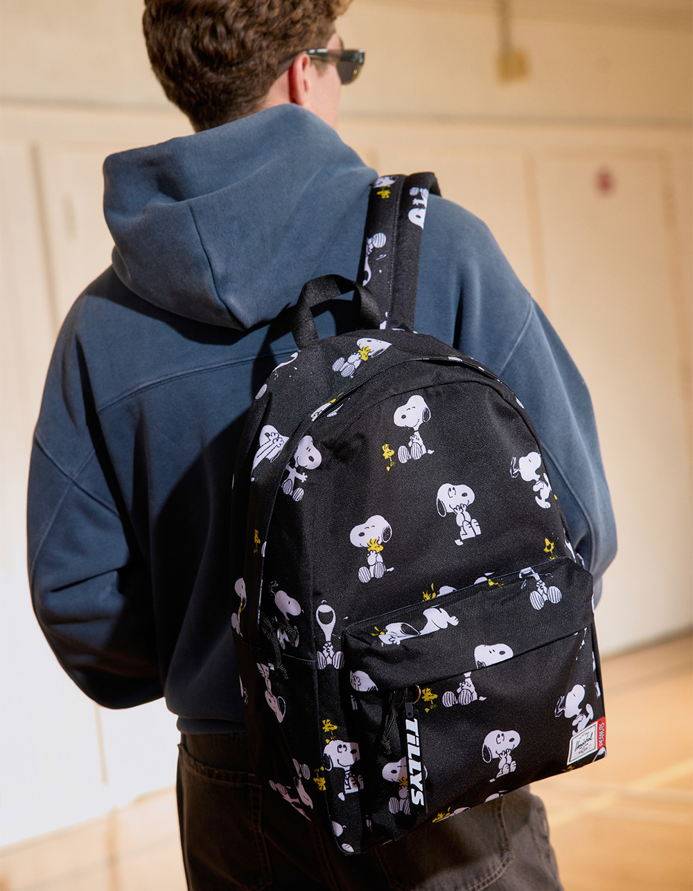 HERSCHEL SUPPLY CO. x Peanuts Snoopy And Woodstock Classic Backpack - SNOOPY WOODSTOCK BLACK