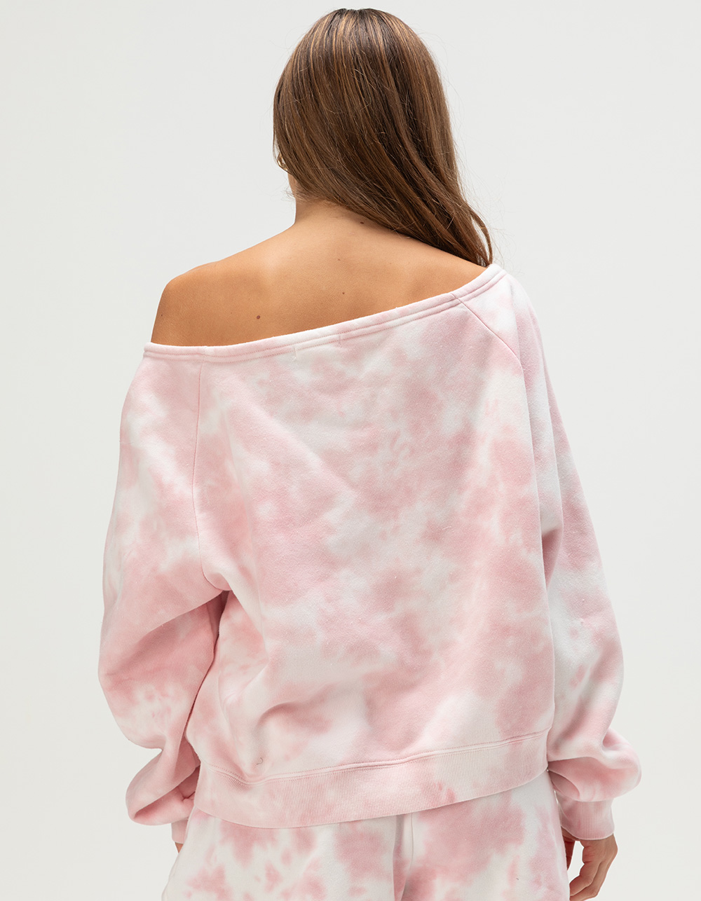 FULL TILT Tie-Dye Womens Off The Shoulder Sweatshirt - PINK COMBO