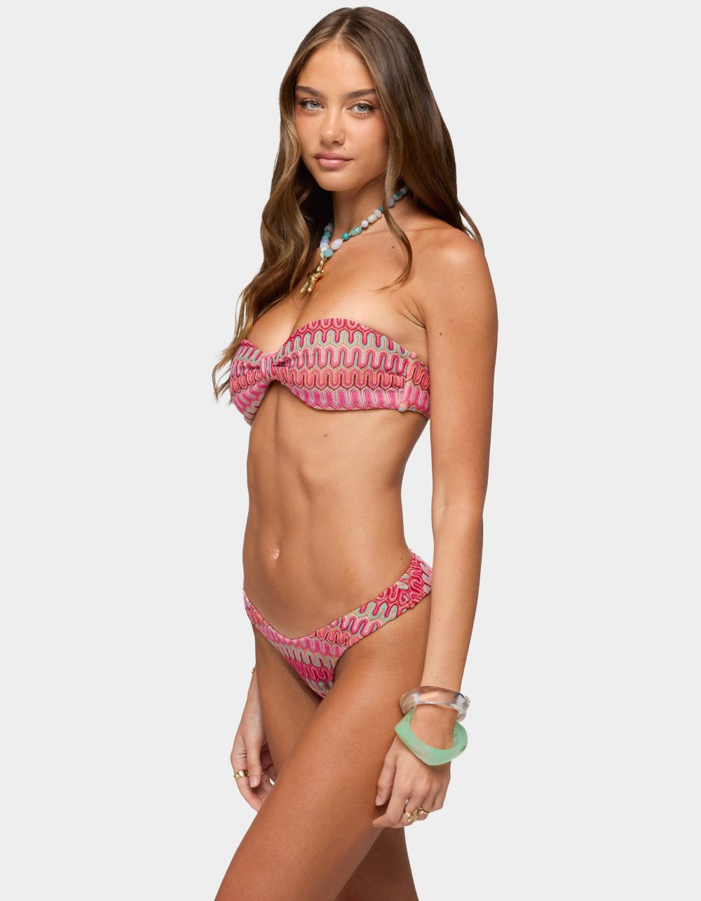 EDIKTED Livy Zigzag Crochet Bandeau Bikini Top - PINK