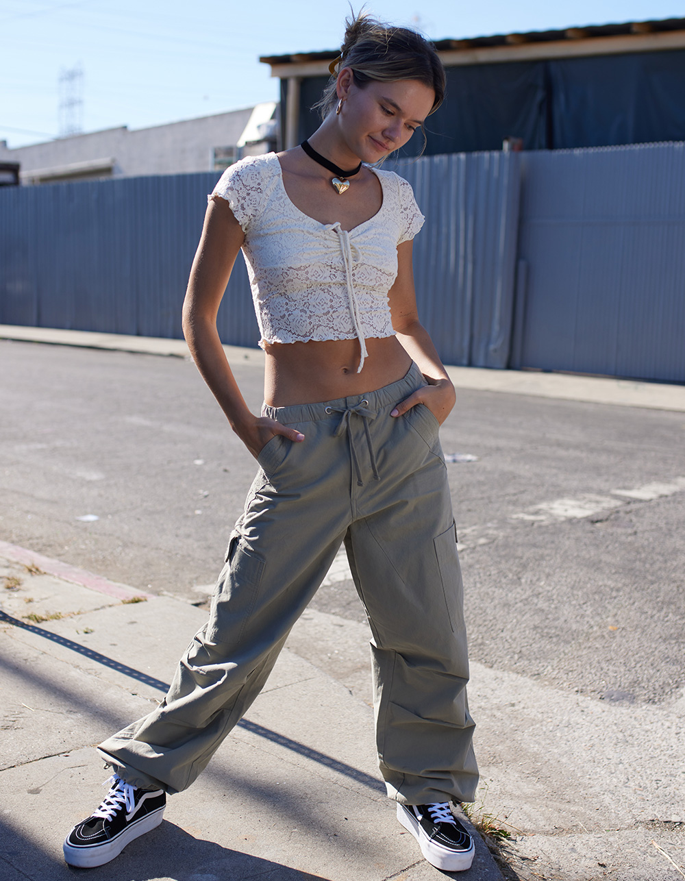 RSQ Womens Low Rise Parachute Cargo Pants - SAGE