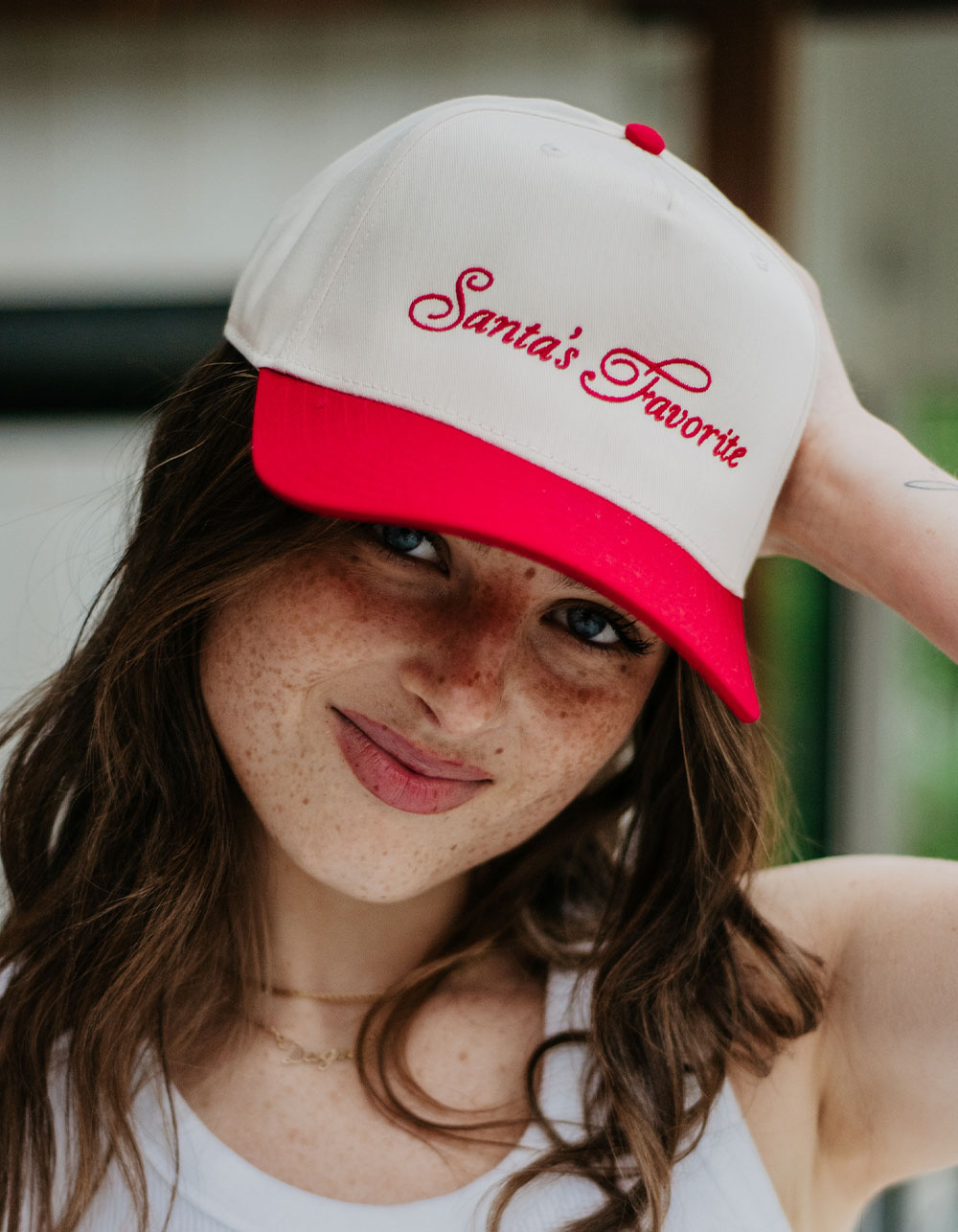 KATYDID Santa's Favorite Two-Toned Hat - RED