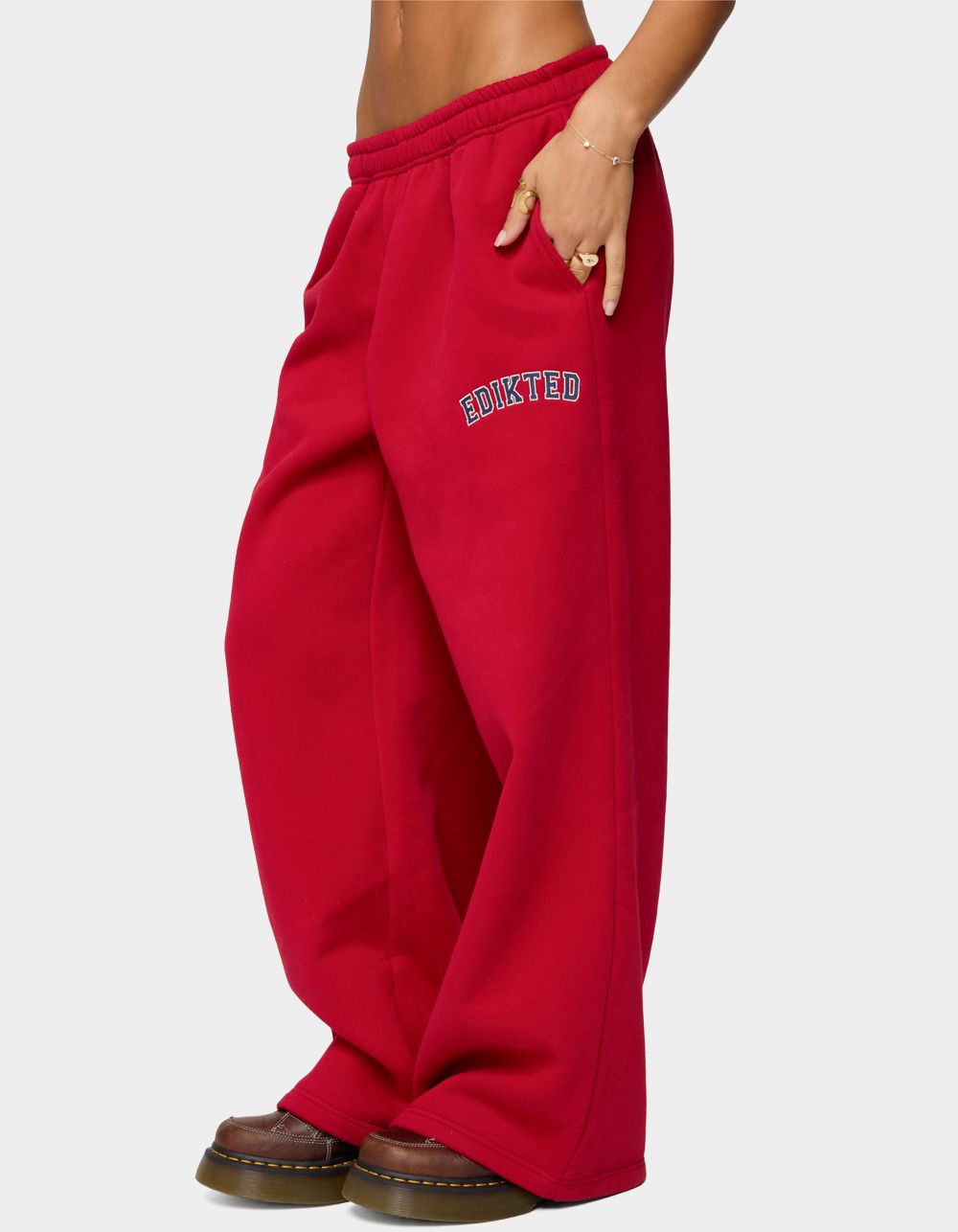 Edikted Major Sweatpants - RED