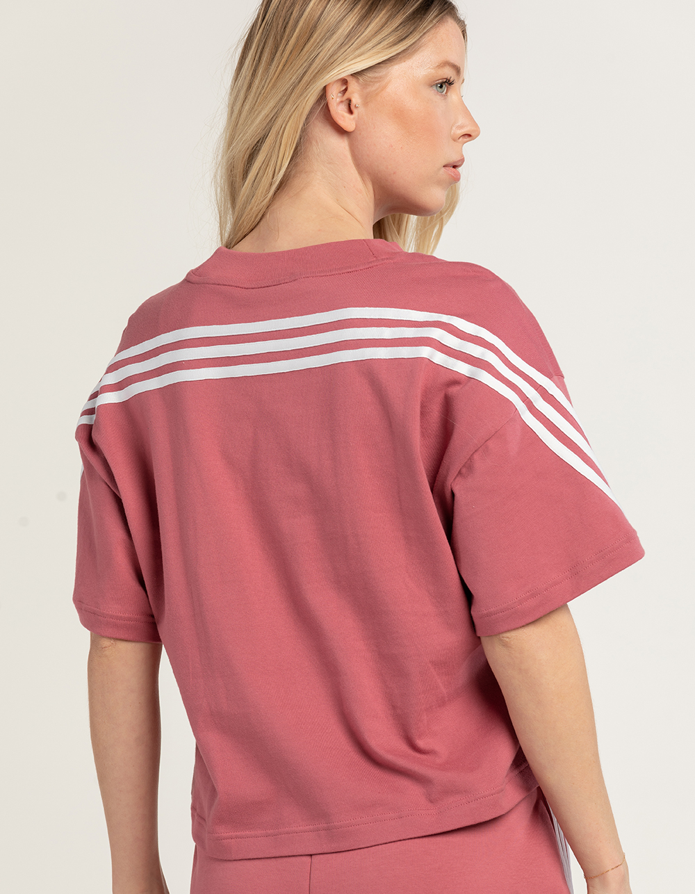 Gewend motto cement ADIDAS Future Icons 3-Stripes Womens Crop Tee - STRAWBERRY | Tillys