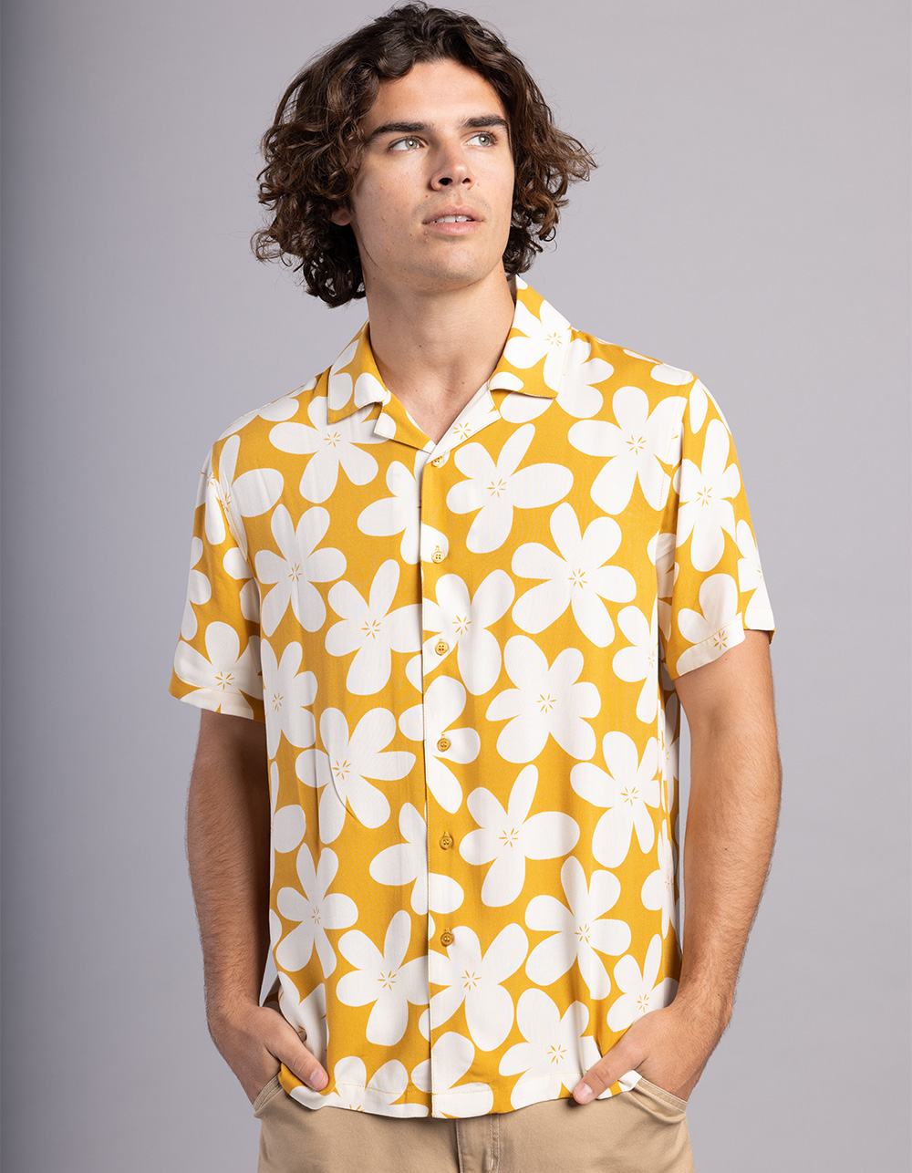 RSQ Mens Far Out Floral Button Up Shirt - GOLD