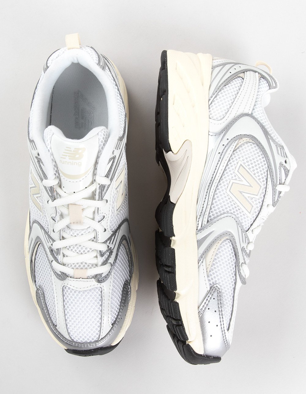 NEW BALANCE 530 Womens Shoes - METALLIC WHT