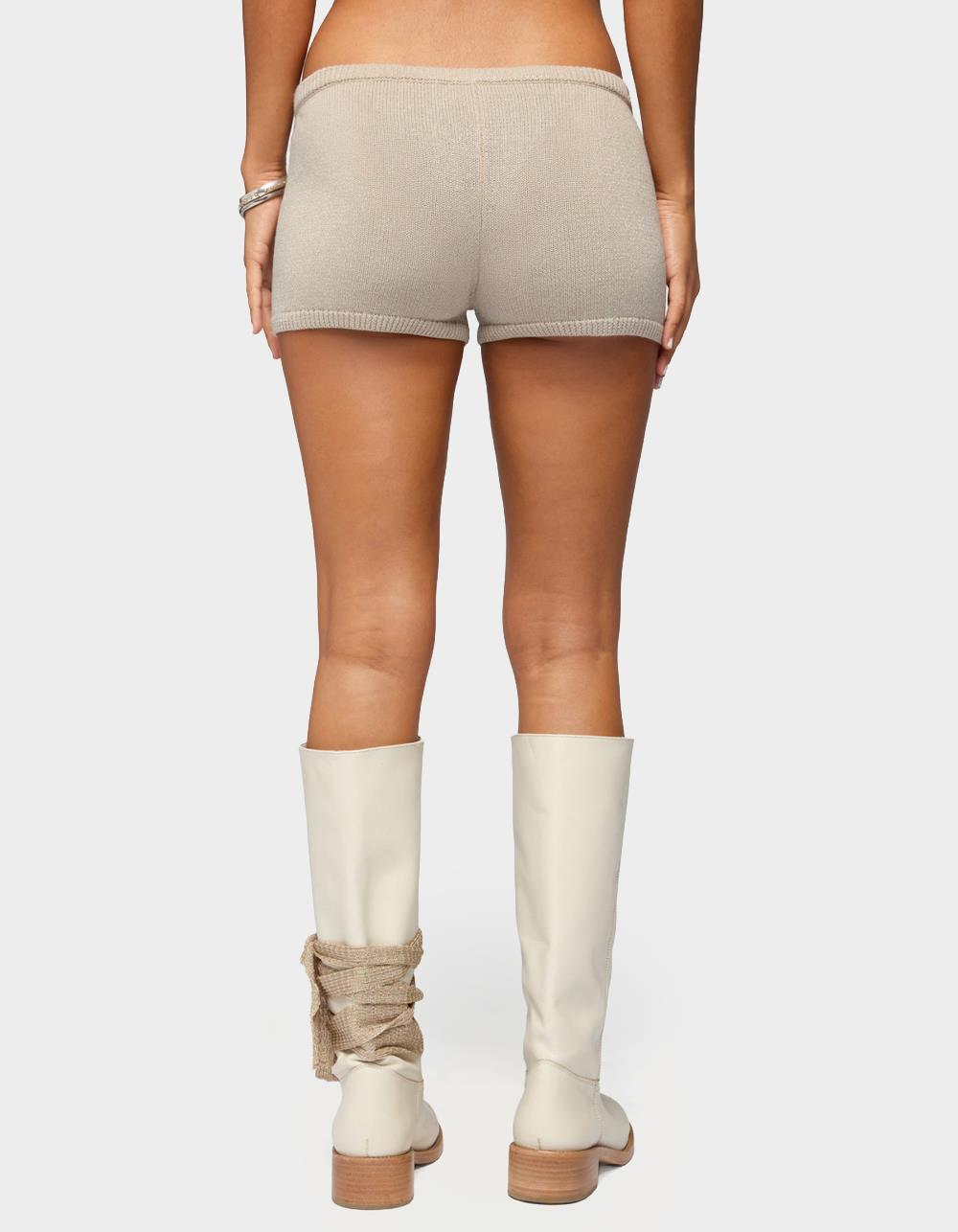 EDIKTED Nicca Iridescent Knit Shorts - BEIGE