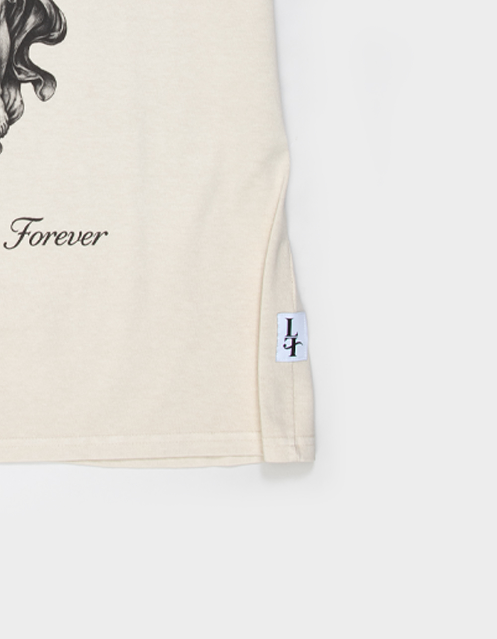 LA FAMILIA Guardian Mens Boxy Tee - OFF WHITE