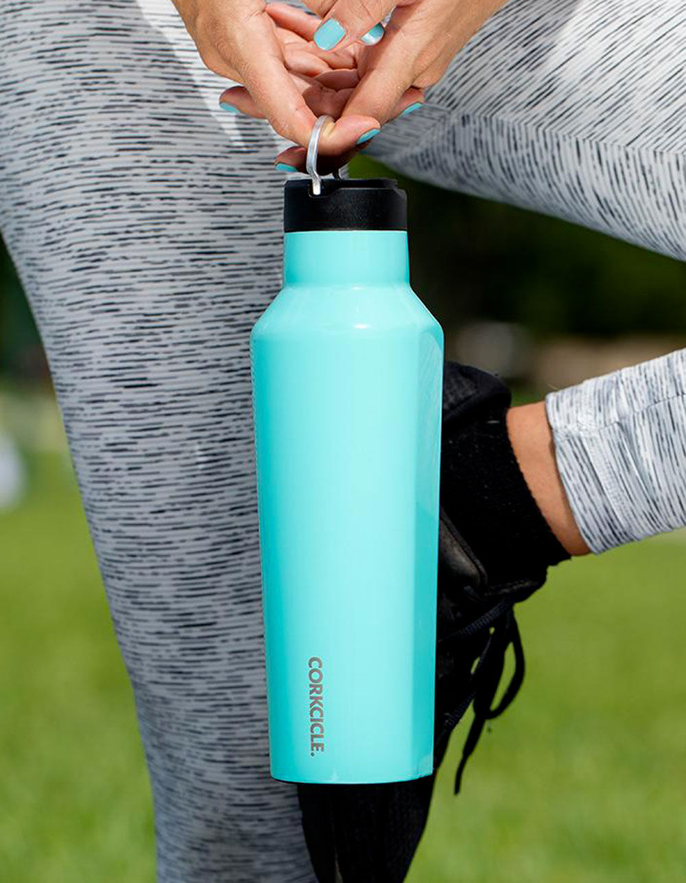 CORKCICLE Sport Canteen Turquoise 40oz Bottle - TURQUOISE