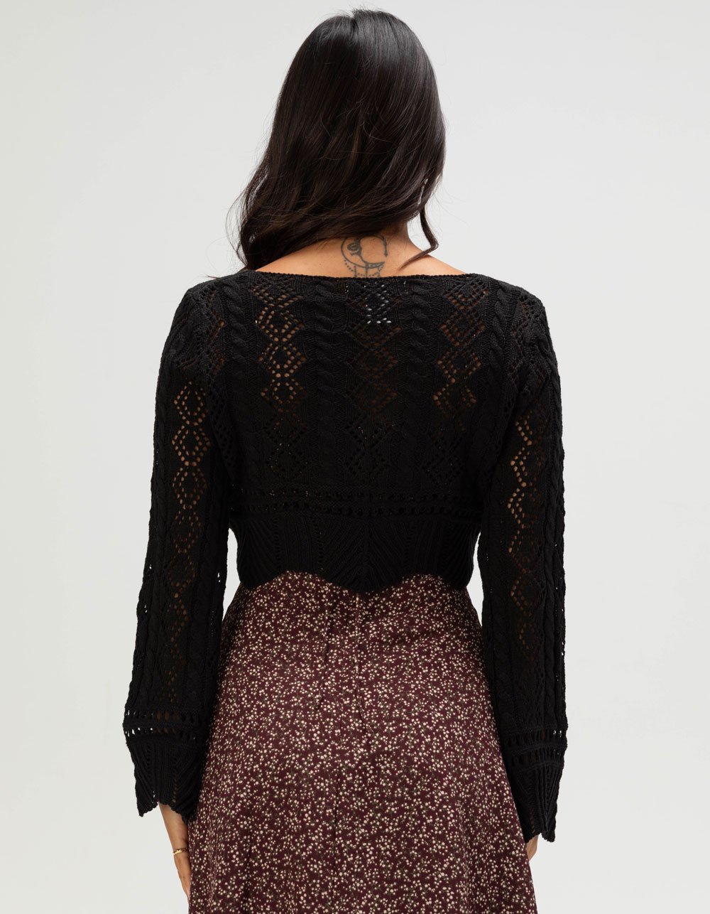 NECTAR CLOTHING Womens Long Sleeve Crochet Top - BLACK