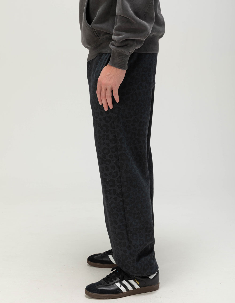 RSQ Mens LEOPARD Print Baggy Sweatpants