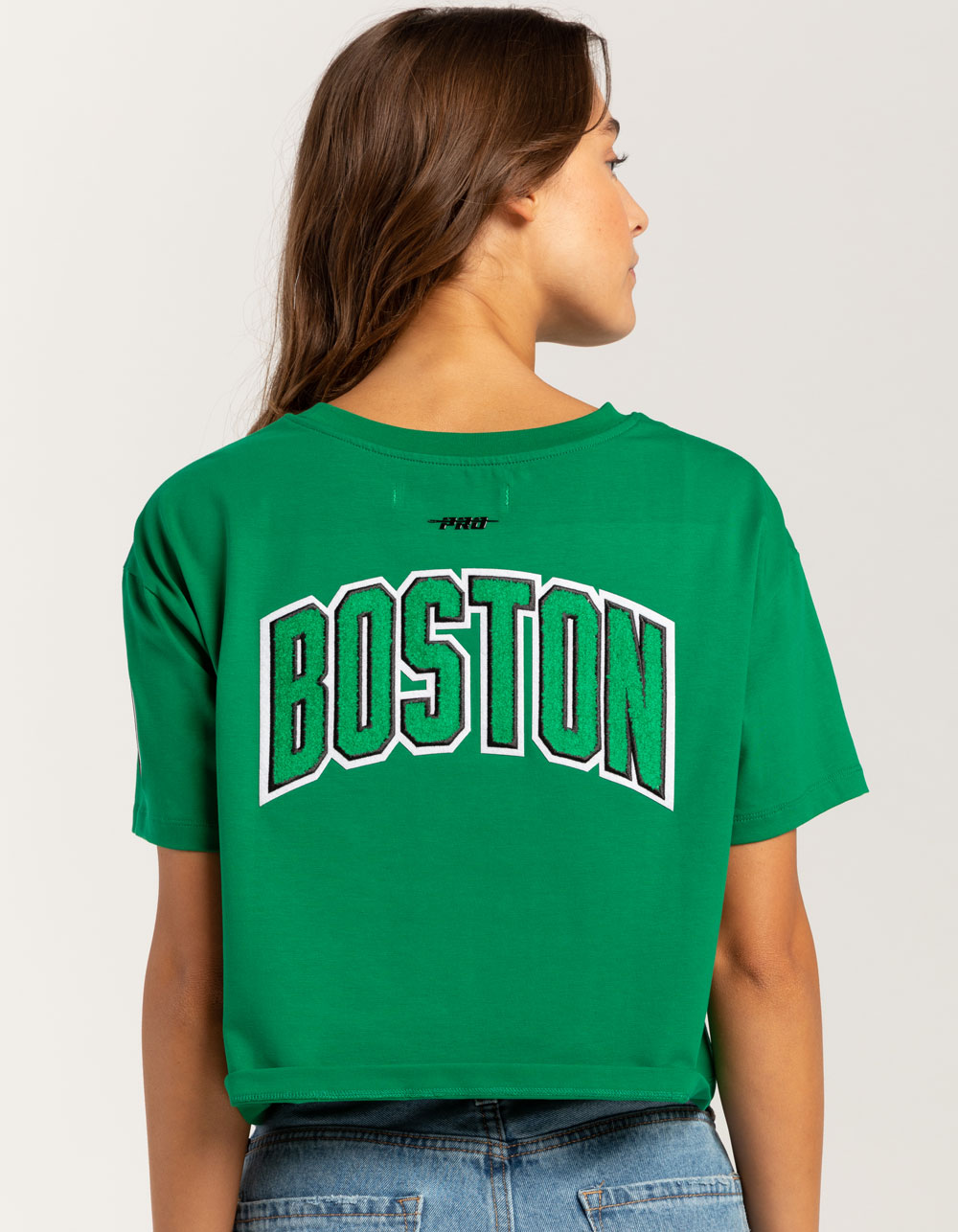 PRO STANDARD Boston Celtics Womens Crop Tee