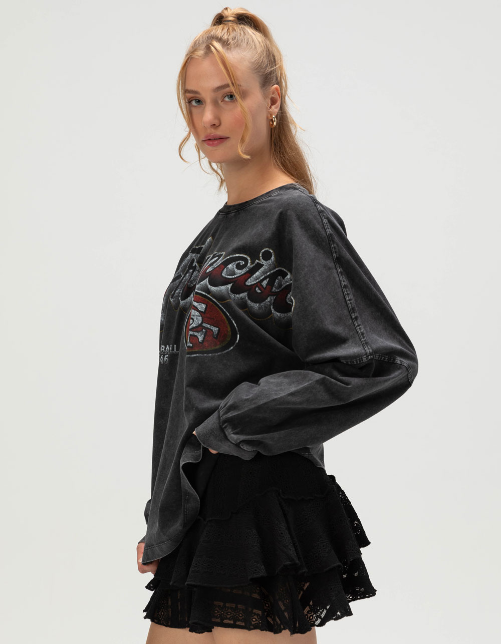 THE WILD COLLECTIVE San Francisco 49ers Womens Long Sleeve Tee - BLACK