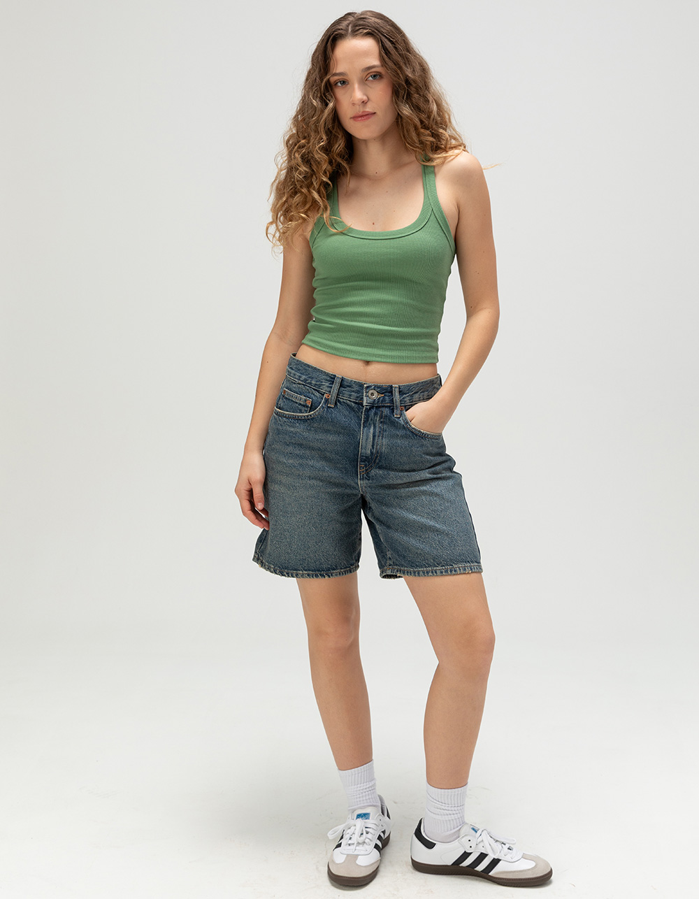 RSQ Womens Low Rise Baggy Carpenter Shorts - MEDIUM WASH