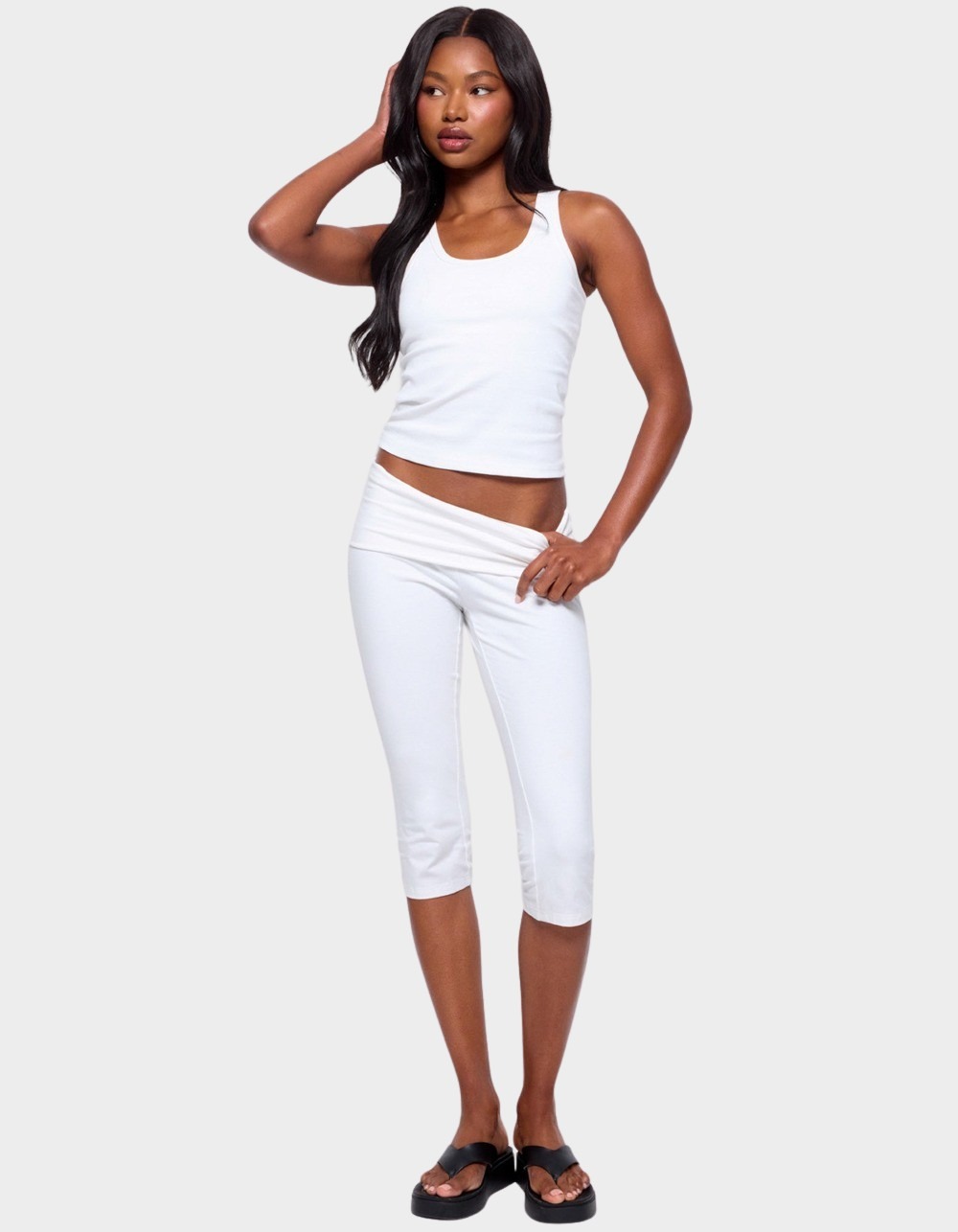 EDIKTED Ailsa Ribbed Built Bra Tank Top - WHITE