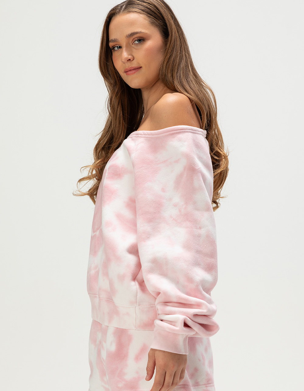 FULL TILT Tie-Dye Womens Off The Shoulder Sweatshirt - PINK COMBO