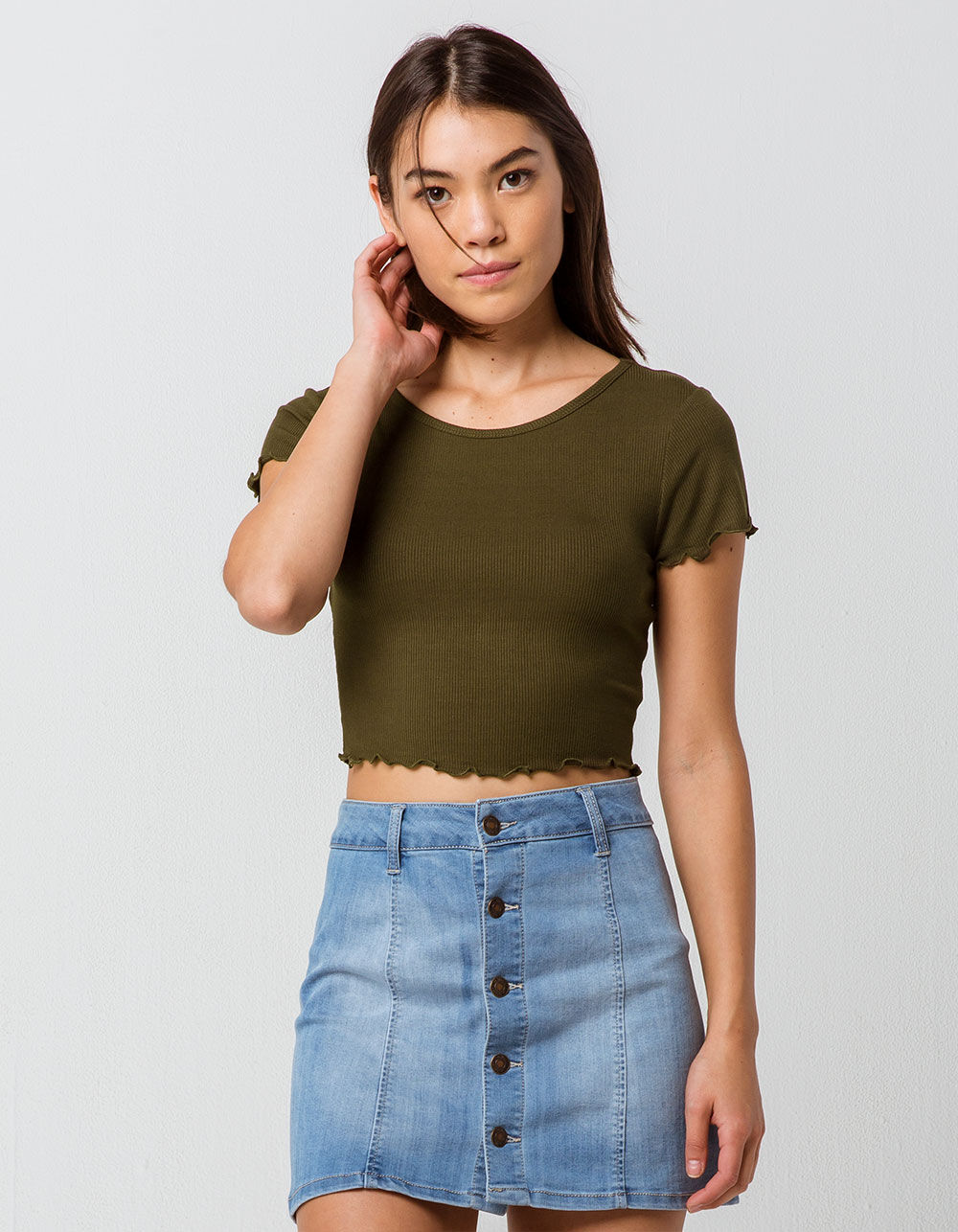 BOZZOLO Ribbed Lettuce Edge Olive Womens Crop Tee image number 1