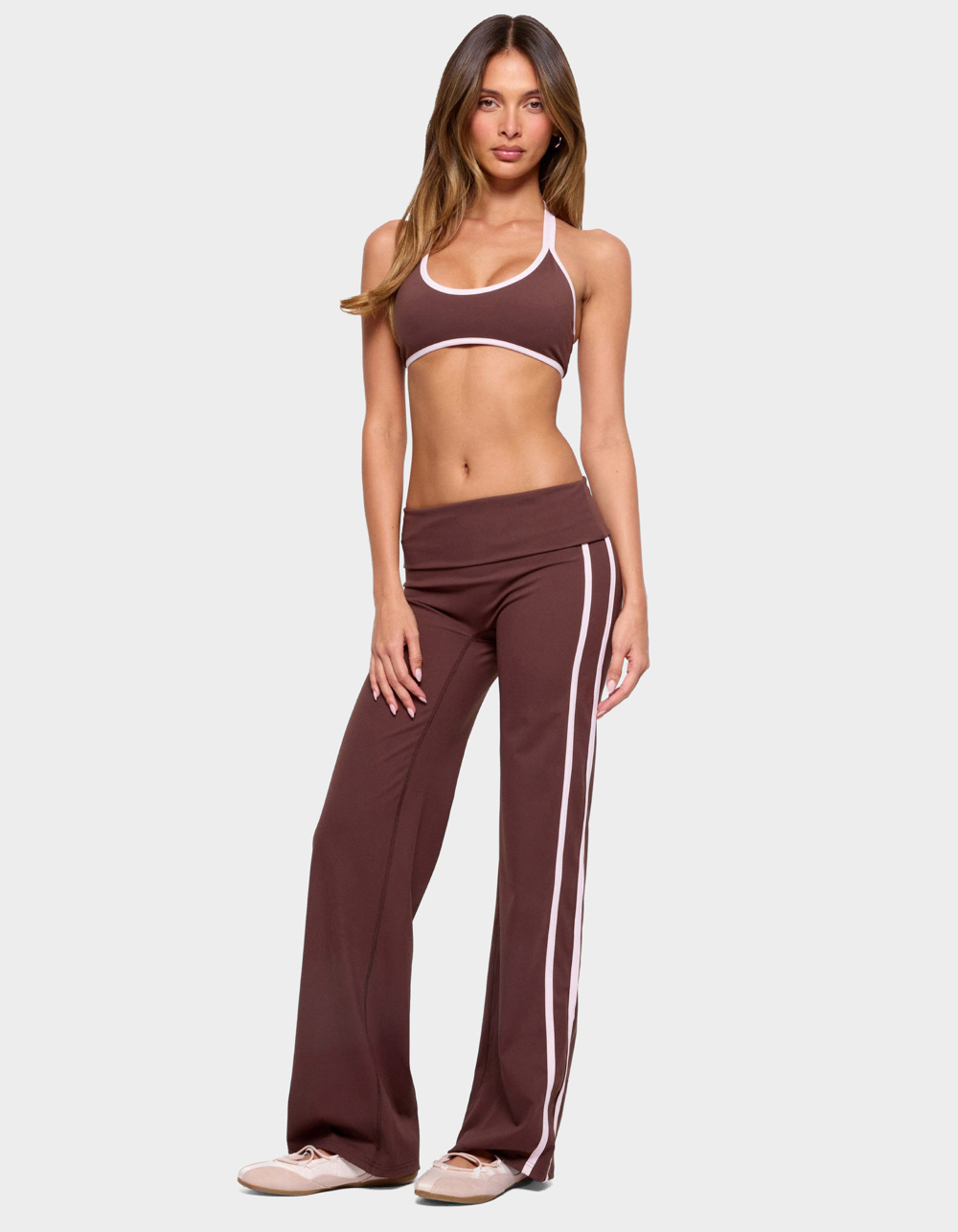 EDIKTED Anica Contrast Scoop Neck Bralette