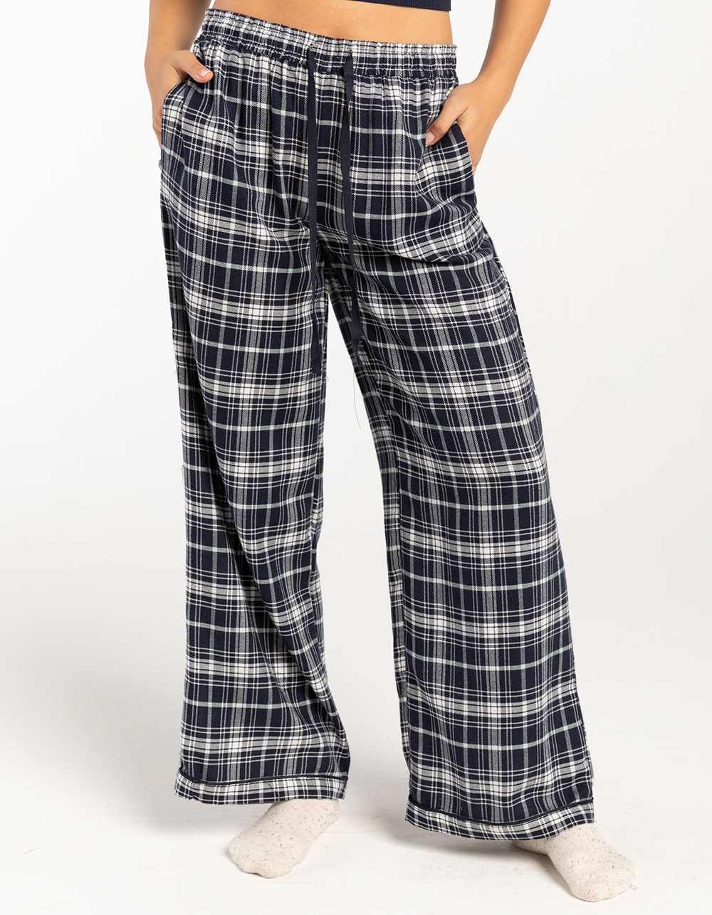 FULL TILT Plaid Womens Pajama Pants - NAVY COMBO | Tillys
