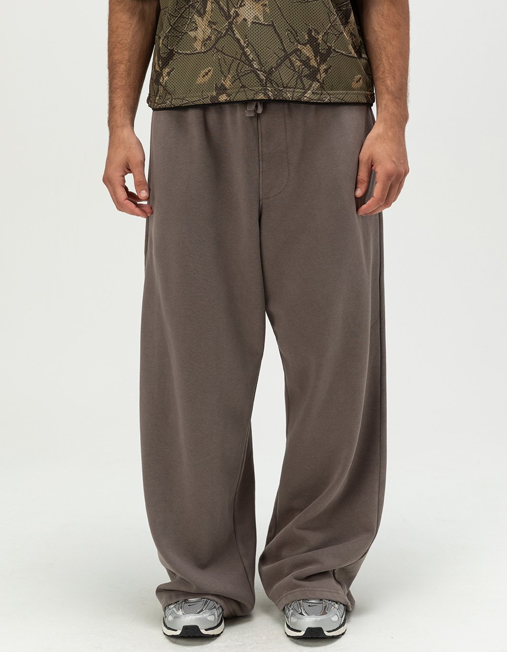 RSQ Mens Ultra Baggy Sweatpants - DARK GRAY
