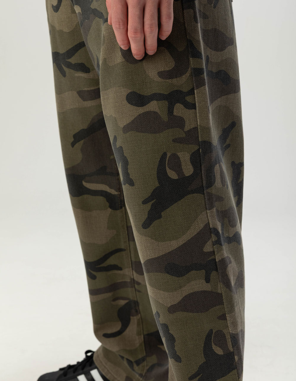 RSQ Mens 5 Pocket Baggy Pants - CAMO GREEN