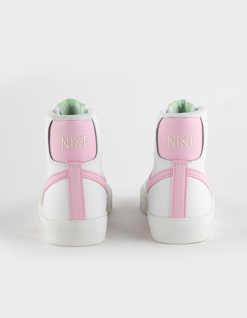 nike blazer mid 77 youth size 6